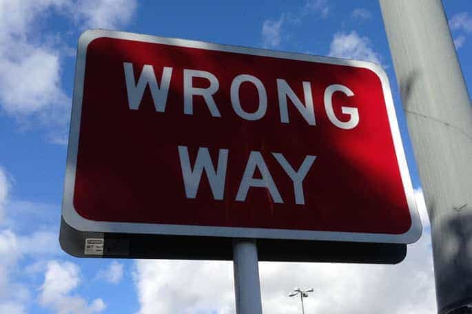 Wrong Ways to Promote Affiliate Products
